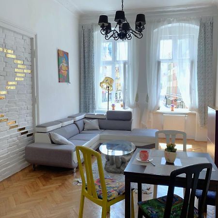 Rynekart Apartment Swidnica  Exterior photo